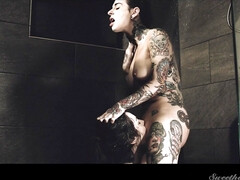 Брюнетки, Колледж, Хд, Лизание, Натуральные сиськи, Пирсинг, Киски, Реалити