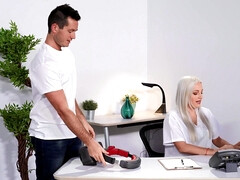 Анальный секс, Жопа, Язык в попке, Большие сиськи, Блондинки, Сперма на лице, Каблуки, Трансы