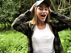 Grosser arsch, Grosser schwanz, Hundestellung, Flexibel, Natürlichen titten, Im freien, Jungendliche (18+), Titten