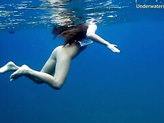 Bikini, Erotisch, Fetisch, Im freien, Öffentlich, Solo, Titten, Unter wasser