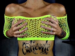 Mooi, Stel, Hardcore, Moeder die ik wil neuken, Tepels, Gezichtspunt, Tatoeage, Tieten likken