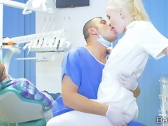 お尻, 舐める尻, バック, ヨーロピアン, 自然山雀, オフィス, オマンコ, ユニフォーム