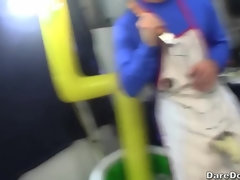 デカ尻, 茶髪の, 大学生, 学生寮, 顔射, パーティ, タトゥー, 三人