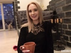 Arsch, Blondine, Blasen, Hundestellung, Pov, Rasiert, Entkleiden, Jungendliche (18+)
