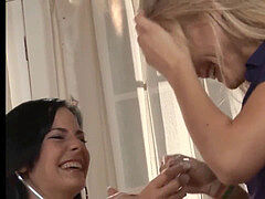 Доктор, Лесбиянка, Мастурбация