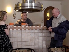 18, フェラチオ, 捕まる, 爸, なめる, オマンコ, ティーン, オッパイの