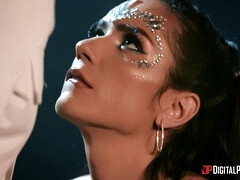 Verga grande, Tetas grandes, Mamada, Sexo duro, Latina, Lamidas, Al aire libre, Tetas