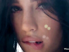 18 ans, Amateur, Cul, Brunette brune, Doigter, Seins naturels, Solo, Nénés