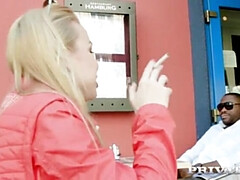 Анальный секс, Блондинки, Семяизвержение, Европейки, Межрасовый секс, Лизание, Оргии, Киски