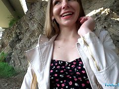 Blasen, Braunhaarige, Spermaladung, Schwanz, Hardcore, Orgasmus, Öffentlich, Realität