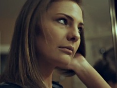 Morena, Corrida, Tetas