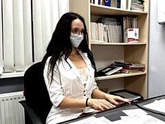 Grosser arsch, Grosser schwanz, Braunhaarige, Schwanz, Öffentlich, Muschi, Russisch, Eng