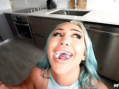 Grote mammen, Vrouw, Hd, Moeder die ik wil neuken, Alleen, Tatoeage