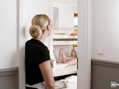 Chica, Tetas grandes, Rubia, Mamada, Garganta profunda, Lamidas, Coño, Realidad