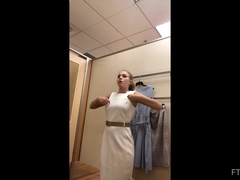 Крупный план, Платье, Экстремальный секс, Каблуки, Оргазм, Соло, Сквиртинг, Игрушки