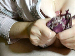 Spermaladung, Handjob, Jungendliche (18+), Tittenfick