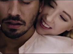 Enthousiasteling, Lieveling, Grote lul, Blond, Pijpbeurt, Sperma, Hardcore, Rijpe lesbienne