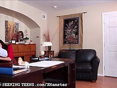 Gesichtssitzen, Hd, Ehemann, Milf, Büro, Verführt, Jungendliche (18+), Flotter dreier