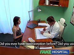 Gros seins, Plantureuse, Médecin, Hard, Orgasme, Réalité, Nénés, Uniforme