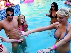 Grosser arsch, Grosser schwanz, Grosse titten, Blondine, Braunhaarige, Cfnm, Hd, Pool