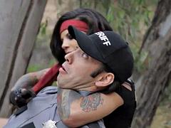 Анальный секс, Большие сиськи, Бондаж, Брюнетки, Фетиш, Секс без цензуры, Развязные, Тату