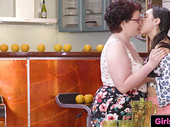 wooly inexperienced women lick and finger each other