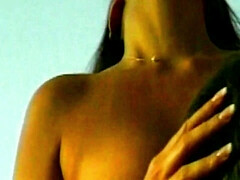 Gros seins, Sucer une bite, Brunette brune