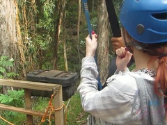 Leie, Füsse, Freundin, Handjob, Jeans, Piercing, Rasiert, Titten