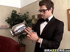 Anal, Brunette brune, Femme couguar, Maman, Chatte, Criant, Belle mère, Jarretelles