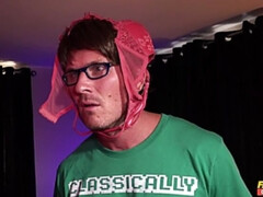 Blasen, Besamung, Hundestellung, Fingern, Handjob, Lecken, Masturbation, Flotter dreier