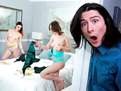 Step Sis Has The Best Cookies - S18:E5