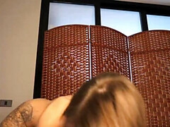 Grosser arsch, Blondine, Blasen, Besamung, Hausfrau, Lingerie, Pov, Muschi