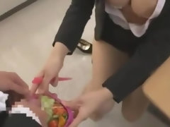 Asiatique, Gros seins, Sucer une bite, Éjaculation interne, Japonaise, Public