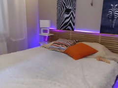 Braunhaarige, Vollbusig, Lesbisch, Lingerie, Natürlichen titten, Solo, Titten, Netzkamera