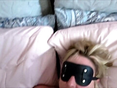 Grote kont, Grote mammen, Blond, Rondborstig, Stel, Moeder die ik wil neuken, Moeder, Tieten likken