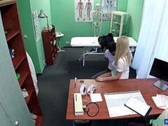 Любители, Минет, Собачьи, Пальцем, В офисе, Киски, Униформа, Подглядывание