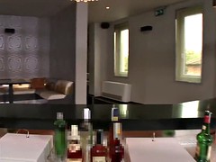 Nana, Brunette brune, Hard