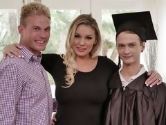 デカパイ, ブロンド, フェラチオ, バック, 毛深い, 手コキする, 淫乱熟女, オッパイの