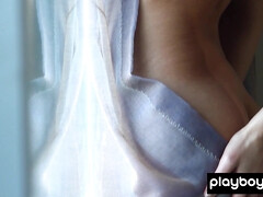 Asiatisch, Bad, Grosse titten, Vollbusig, Zierlich, Dusche, Dürr, Solo