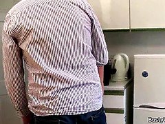 ぽっちゃり, デカ尻, デカパイ, ブロンド, 巨乳な, Hd, キッチン, タトゥー