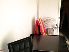 Grote kont, Grote mammen, Harig, Handbeurt, Masturbatie, Moeder die ik wil neuken, Orgasme, Stiefmoeder