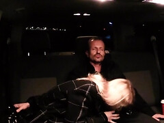 Blonde, Sucer une bite, Voiture, Éjaculer dans la bouche, Tir de sperme, Tchèque, Hard, Adolescente