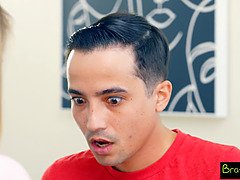 アジア人, フェラチオ, イく瞬間, 手コキする, ハメ撮り, スペイン人, 三人, オッパイの