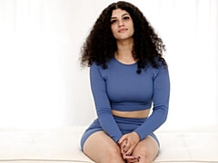 Grosser arsch, Grosser schwanz, Grosse titten, Blasen, Braunhaarige, Hundestellung