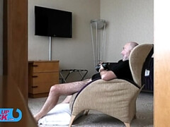 Анальный секс, Минет, Семяизвержение, Волосатые, Гостиница, Соски, Оргазм, Пирсинг