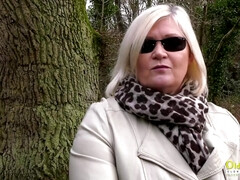 Grosse titten, Britisch, Pummelig, Oma, Lesbisch, Masturbation, Reif, Milf