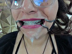 Enthousiasteling, Lieveling, Blond, Fetisj, Hardcore, Masseren, Tieten likken, Speelgoed