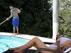 18 años, Culo, Culo grande, Semen en la boca, Piscina, Pov, Puta, Adolescente