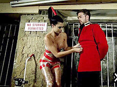 Bondage discipline sadomasochisme, Grote lul, Bruinharig, Sperma in mond, Slaaf