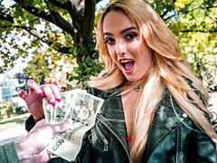 Grote kont, Grote lul, Blond, Pijpbeurt, Geld, Natuurlijke tieten, Tiener, Tieten likken